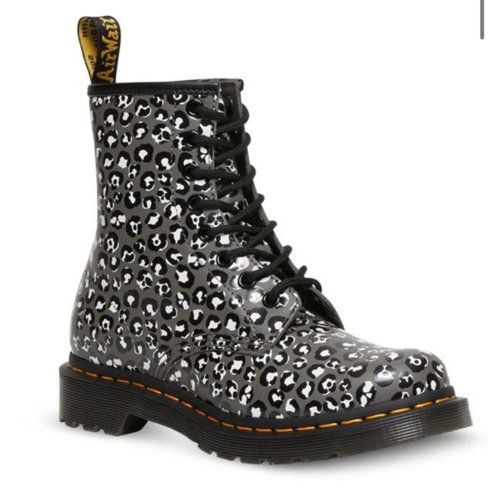 Dr. Martens 1460 RARE Hidden Skull Leopard Gun Metal GRAY 27652029 SIZE 7 - Picture 10 of 10